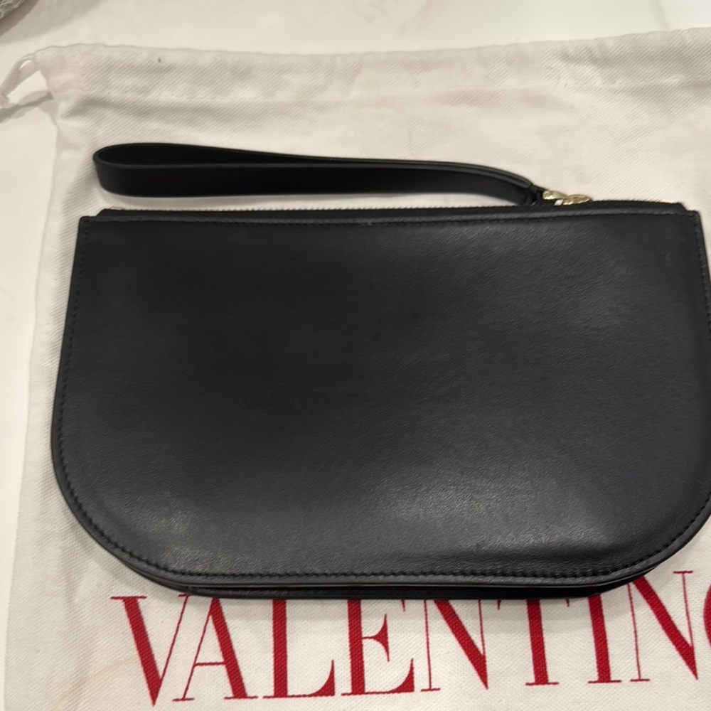 Valentino Garavani Black Crescent Clutch - Picture 6 of 8